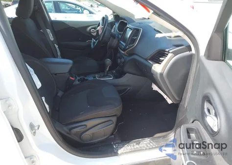 2016 Jeep Cherokee Latitude z USA, uszkodzony, nr VIN 1C4PJMCB4GW198704